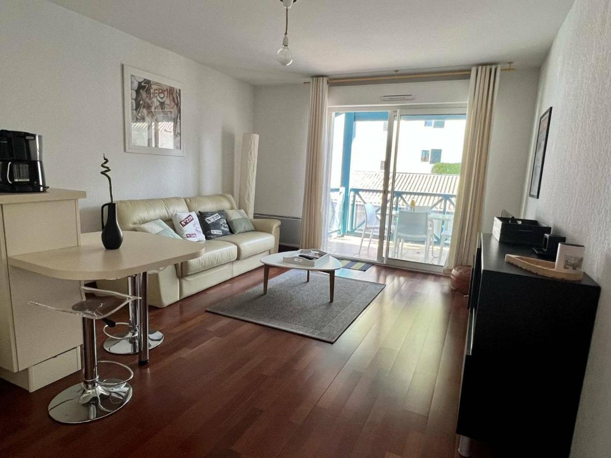 Appartement T2 A Cambo-Les-Bains Avec Piscine, Terrasse Et Parking Prive, Proche Des Thermes - Fr-1-495-82 Luaran gambar